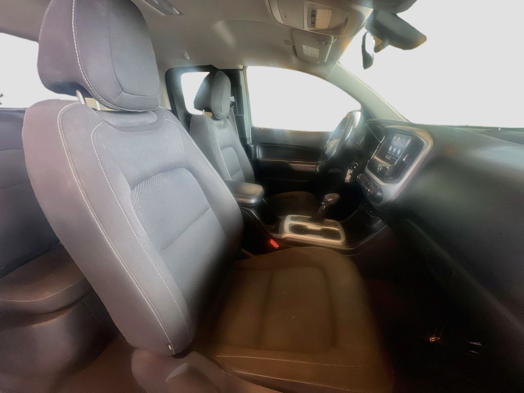 Used 2022 Gray Chevrolet LT image 26