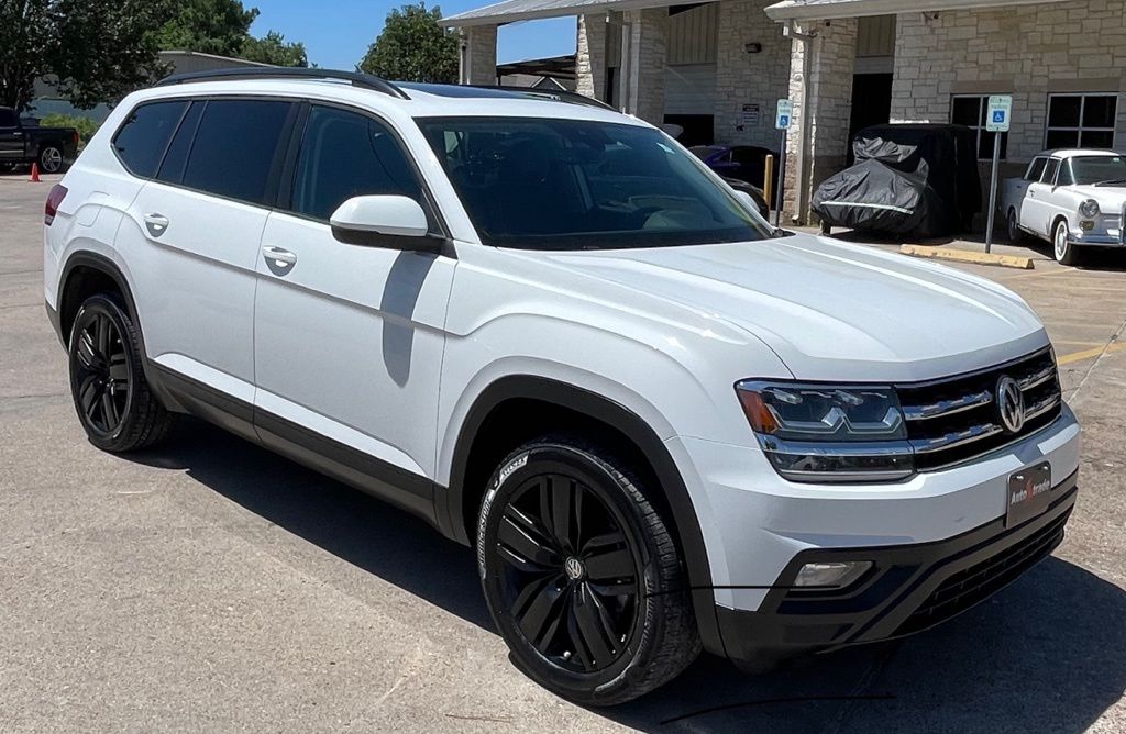 2020 Volkswagen Atlas 3.6L V6 SE White at Community Kia