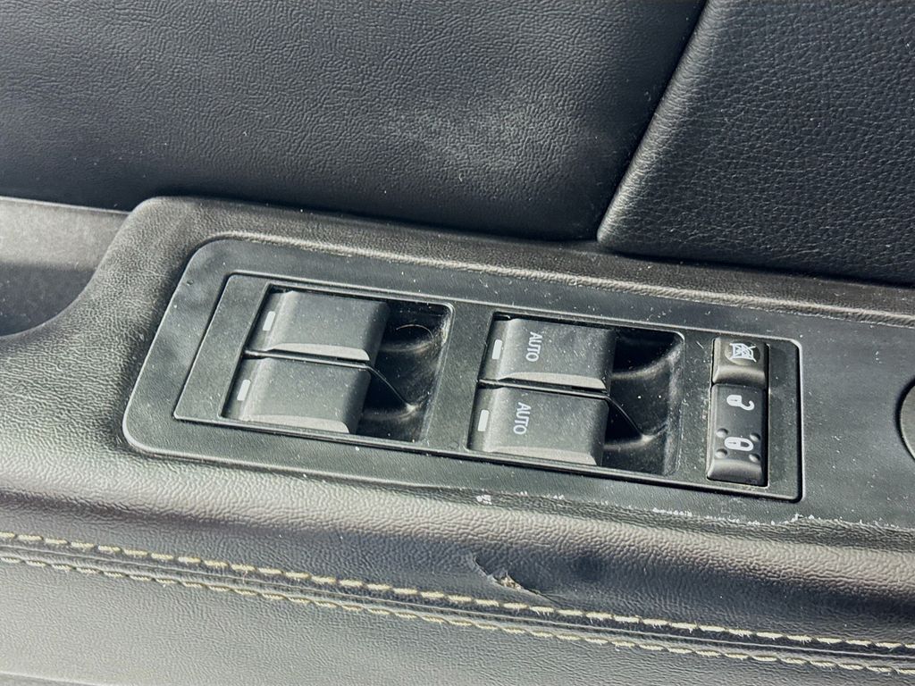 Used Car 2013 Chrysler 200  Limited For Sale Under $10,000 In Austin, Texas