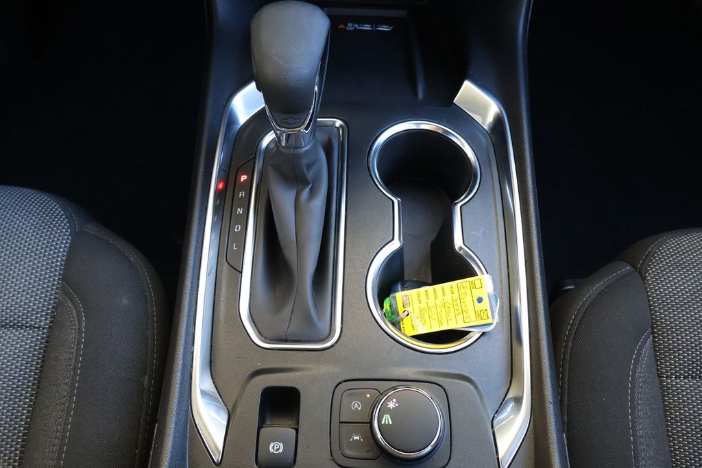 Thumbnail: 2023 Chevrolet Traverse - 21