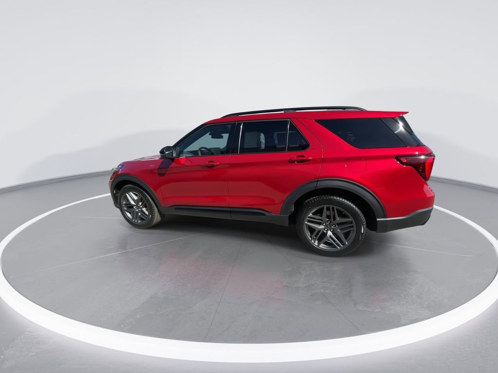 New 2026 Rapid Red Metallic Tinted Clearcoat Ford ST-Line image 5