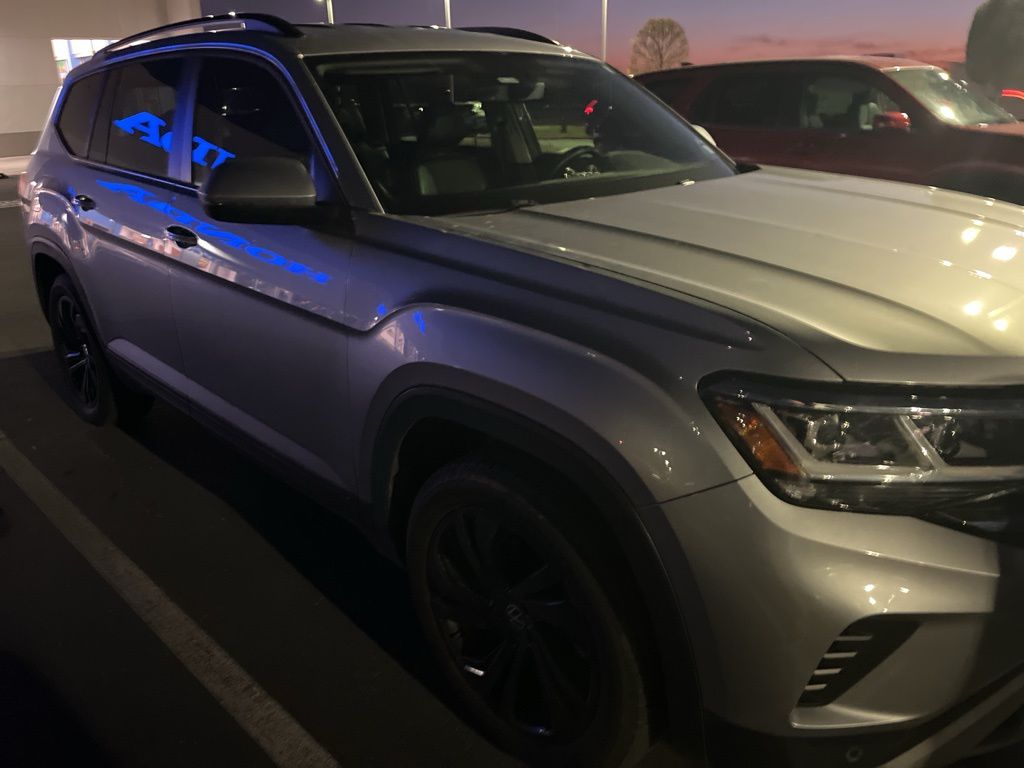 2022 Volkswagen Atlas SE 3