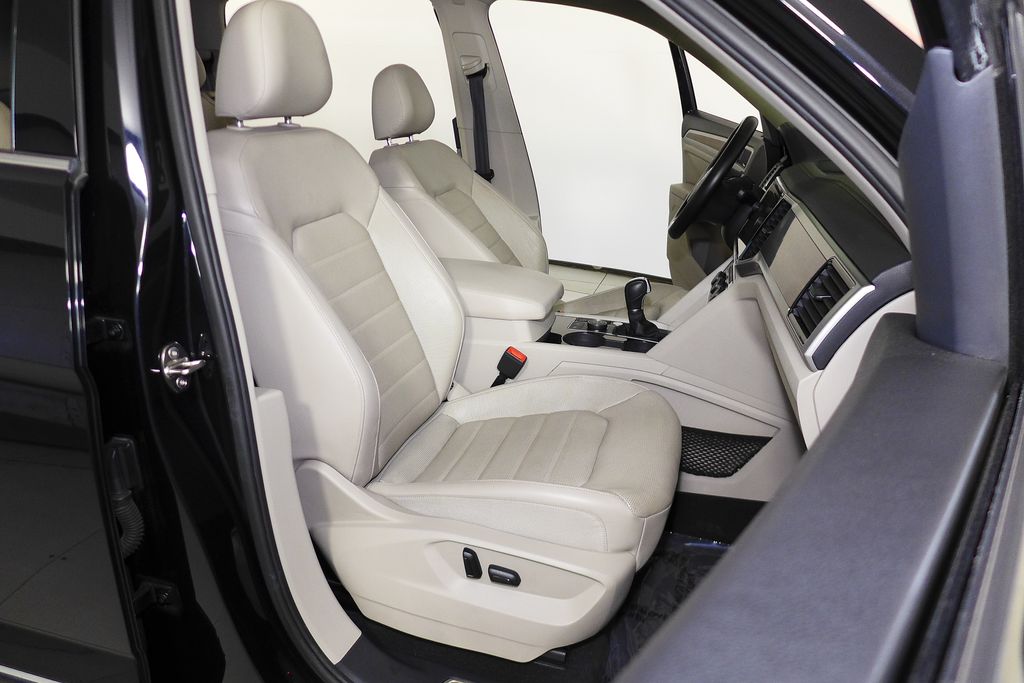 Thumbnail: 2018 Volkswagen Atlas - 19