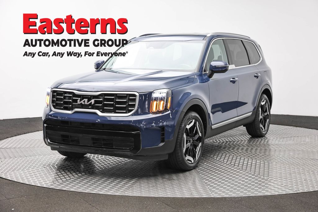 2025 Kia Telluride S FWD's photo