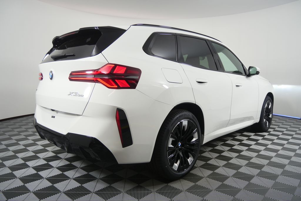 Thumbnail: 2026 BMW X3 - 3