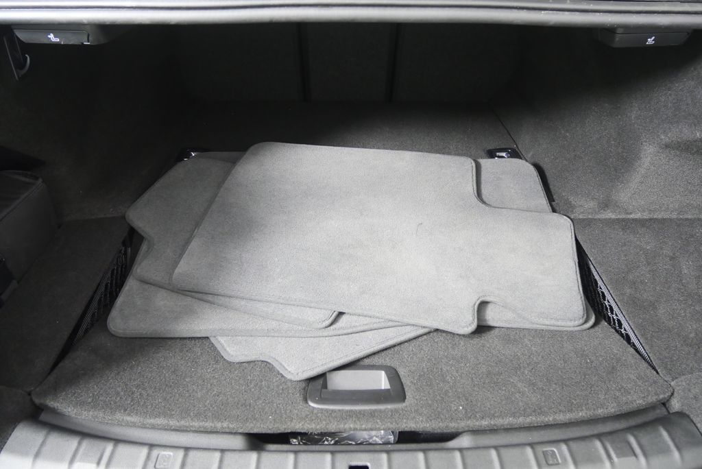 Thumbnail: 2023 BMW 5 Series - 17