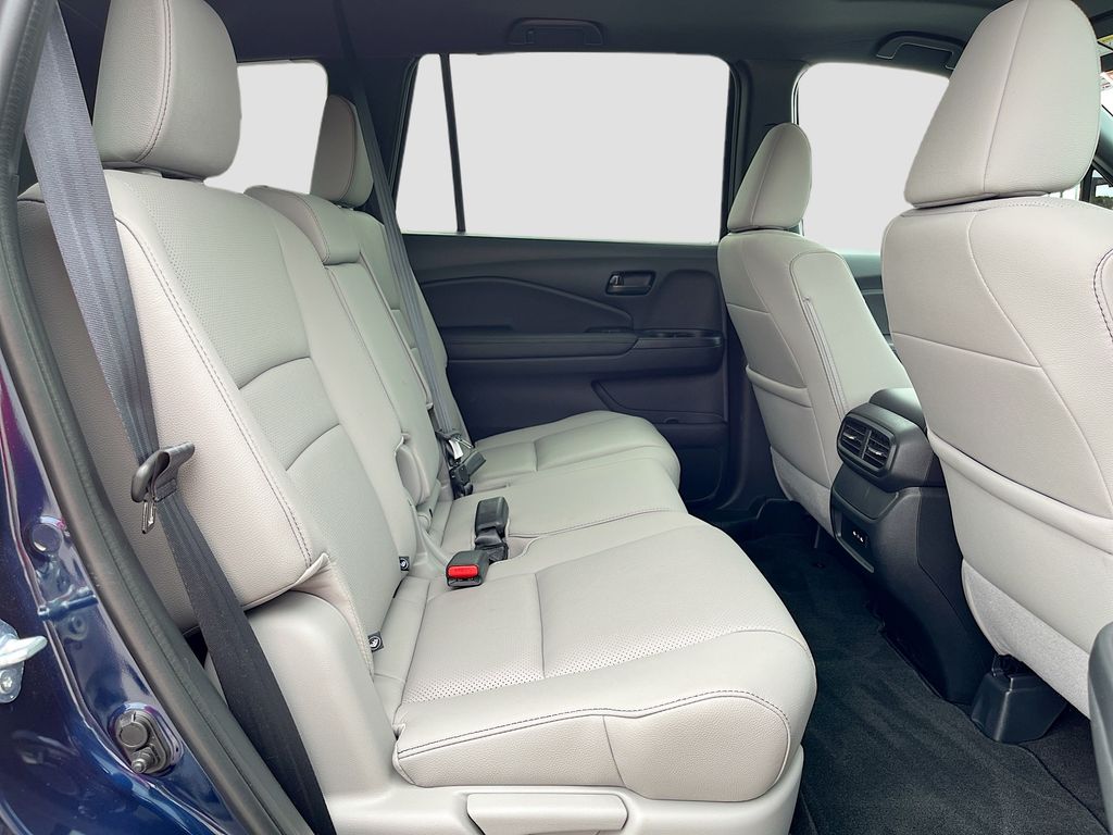 Used 2025 Blue Honda EX-L image 27