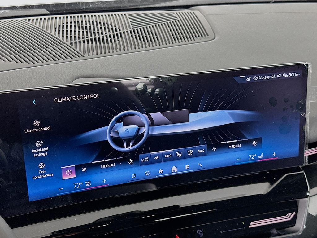 Thumbnail: 2026 BMW 5 Series - 14