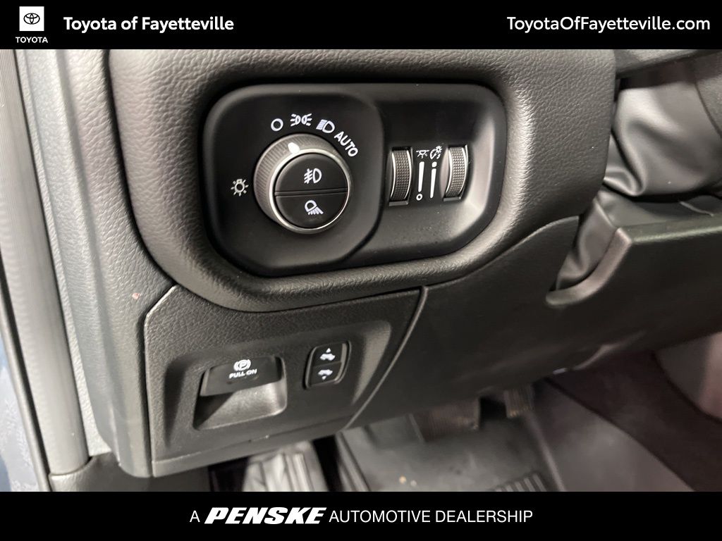 Thumbnail: 2025 RAM 1500 - 28