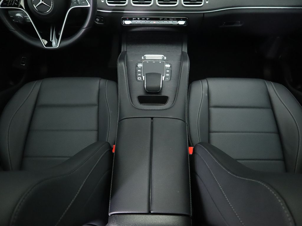 Thumbnail: 2025 Mercedes-Benz GLE - 17