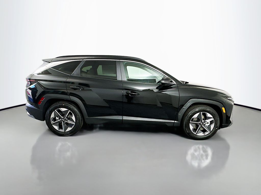 Thumbnail: 2026 Hyundai Tucson - 4