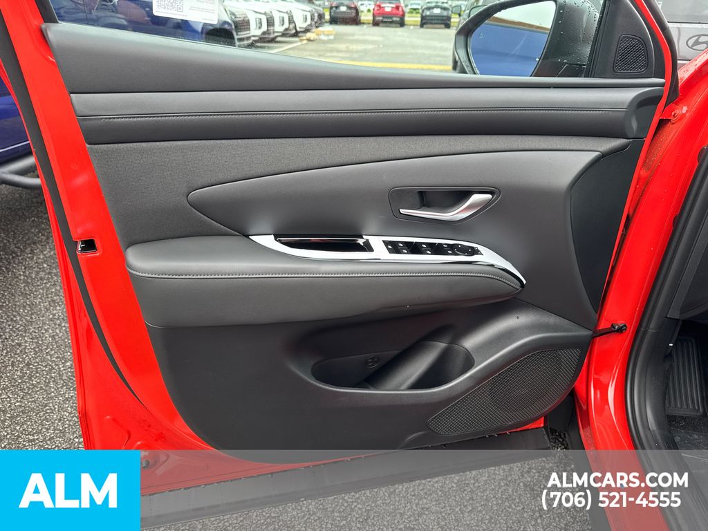 Used 2025 Red Hyundai XRT image 9