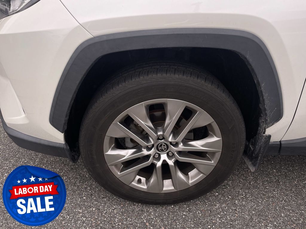 Used 2021 Toyota RAV4 SUV