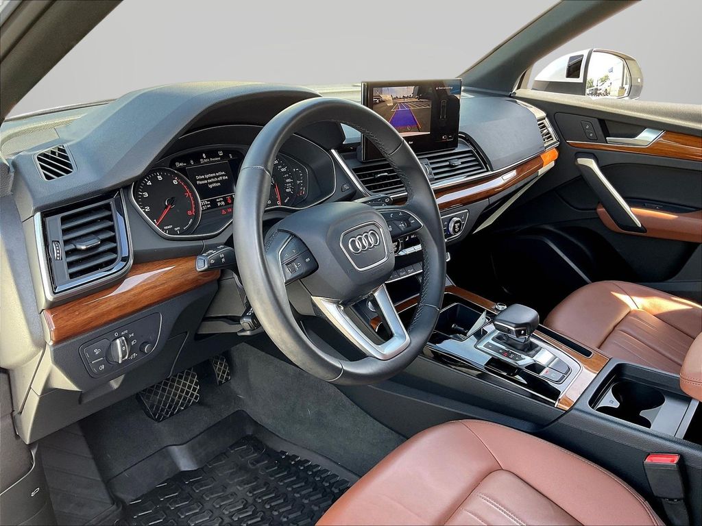 2023 Audi Q5 45 S line Premium Glacier White - Grieco Acura - Image 18