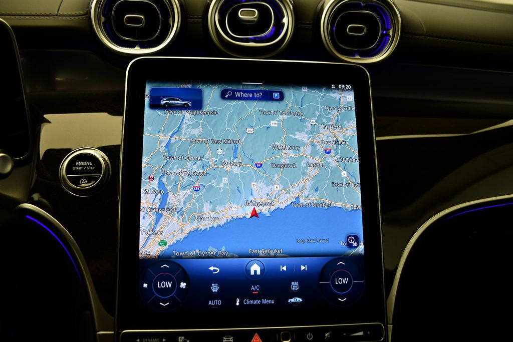 Thumbnail: 2025 Mercedes-Benz GLC - 25