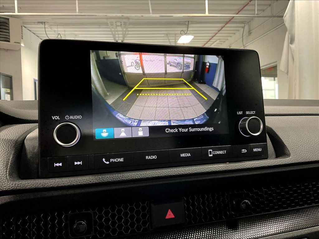 2025 Honda CR-V — photo 19