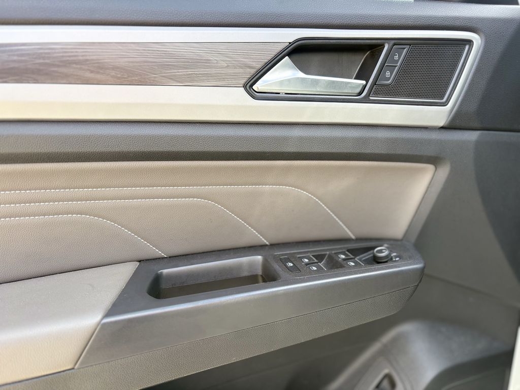 2023 Volkswagen Atlas Cross Sport 2.0T SE w/Technology White at Bayway Cadillac of The Woodlands