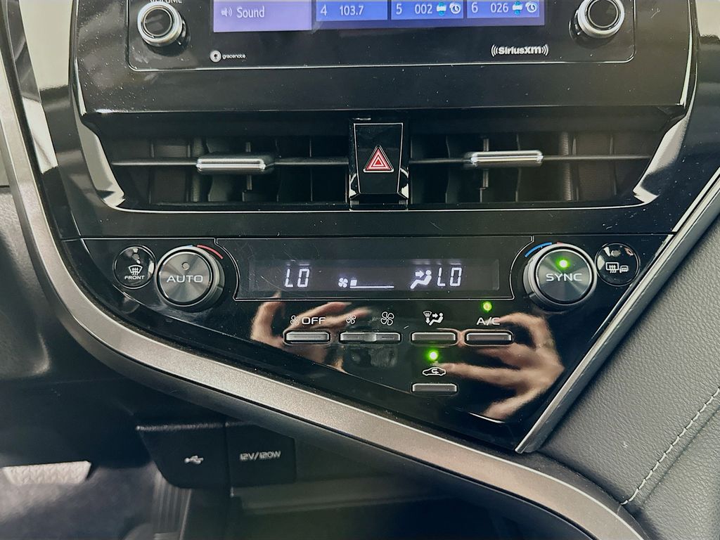 2023 Toyota Camry SE 15