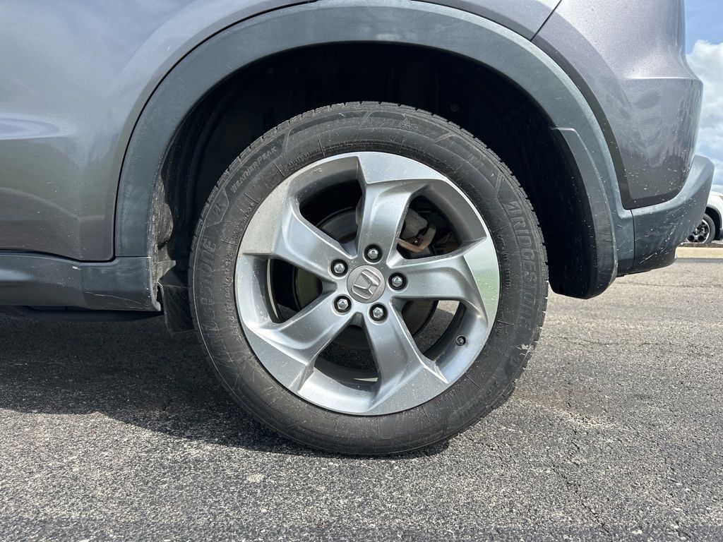 View vehicle photo 7