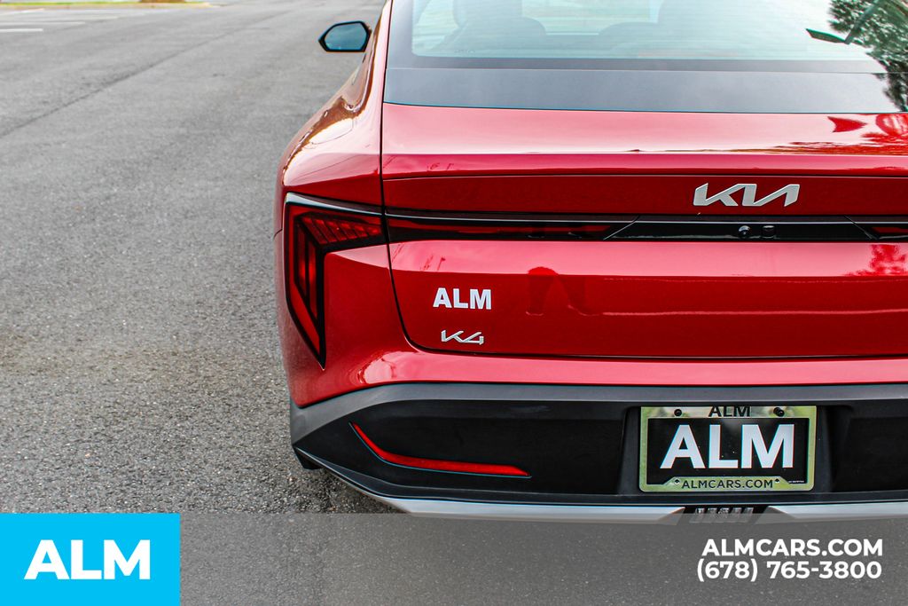 Used 2025 Red Kia LXS image 13