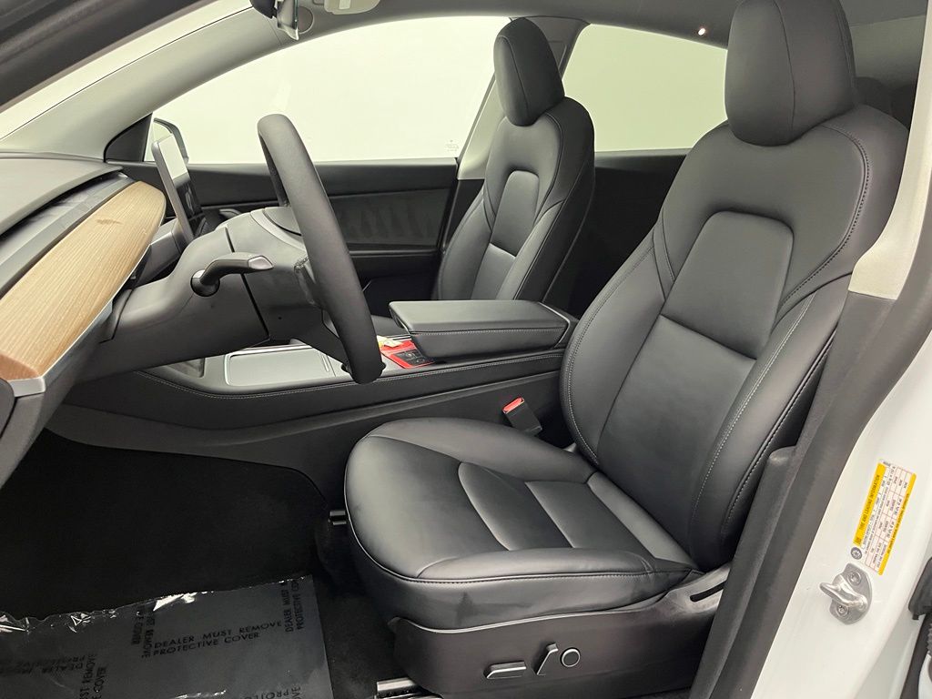 Thumbnail: 2022 Tesla Model Y - 9