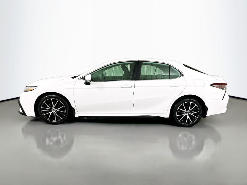 Thumbnail: 2022 Toyota Camry - 8