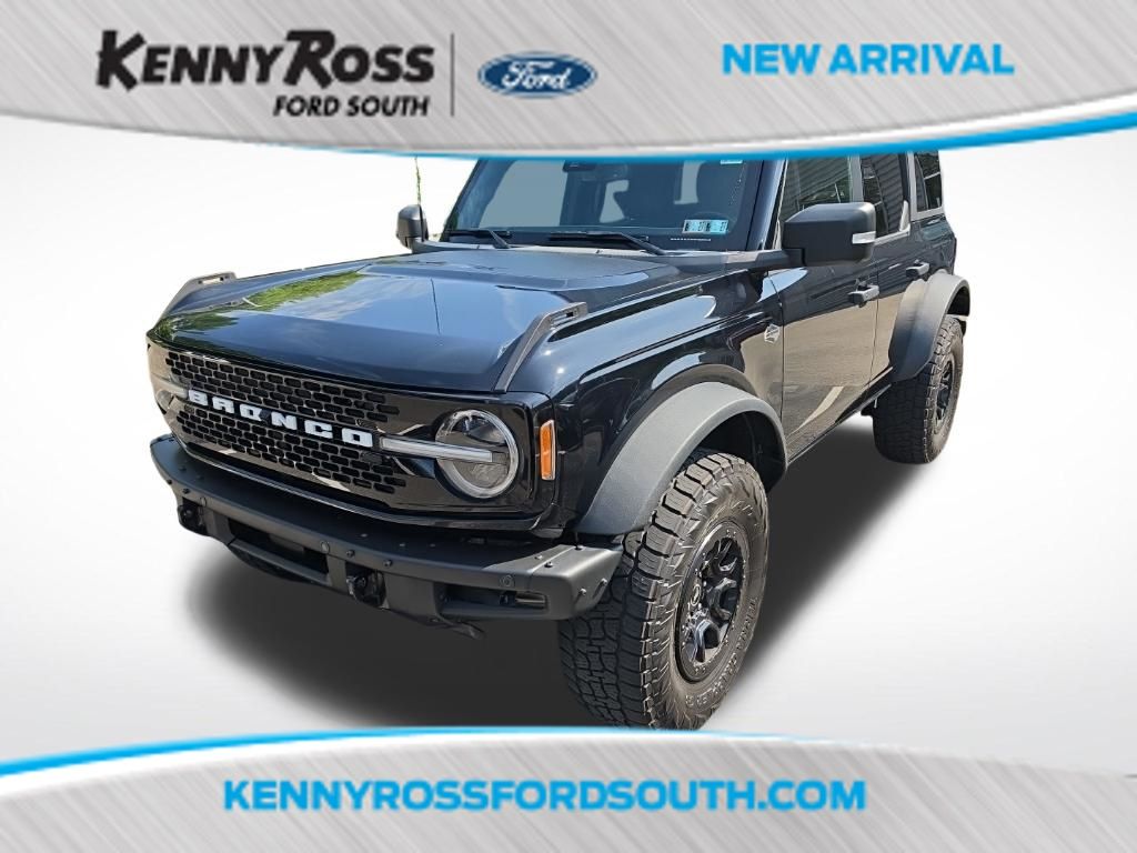 Shadow Black 2022 Ford Bronco SUV / Crossover Four-Wheel Drive Automatic