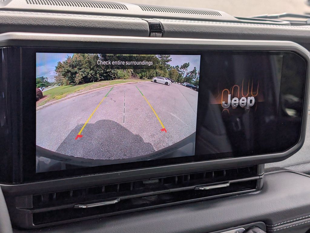 Used 2025 Jeep Wrangler SUV