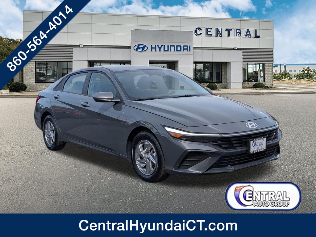 Ecotronic Gray 2024 Hyundai Elantra SE FWD Sedan Front-Wheel Drive Continuously Variable Transmission