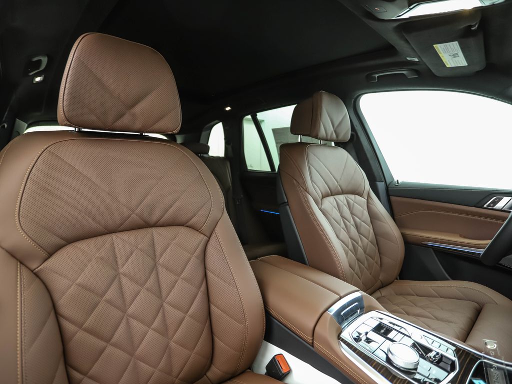 Thumbnail: 2026 BMW X5 - 32