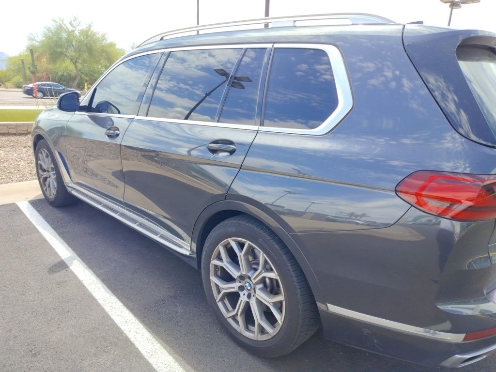 2021 BMW X7 xDrive40i 3