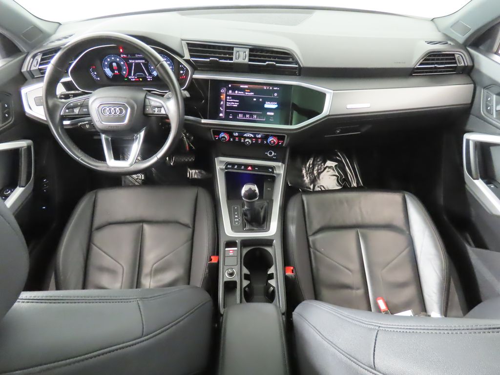 Thumbnail: 2022 Audi Q3 - 11