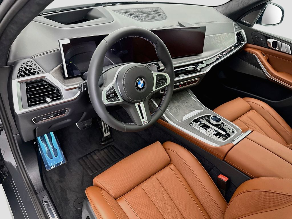 Thumbnail: 2027 BMW X7 - 9