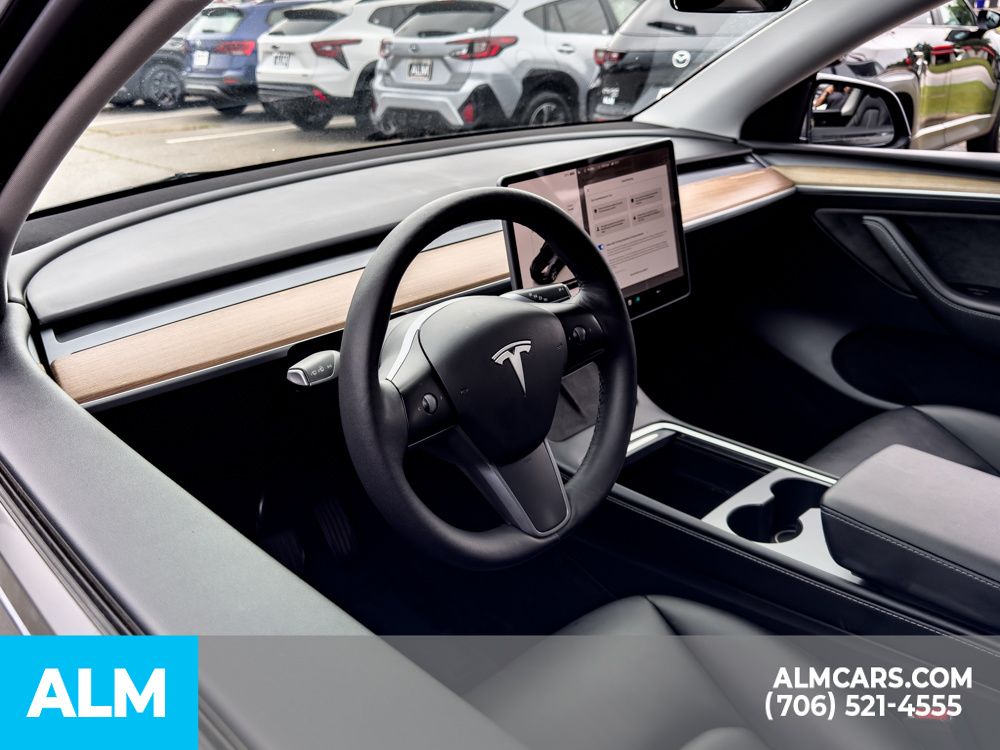 2023 Tesla Model Y Long Range - Photo 8