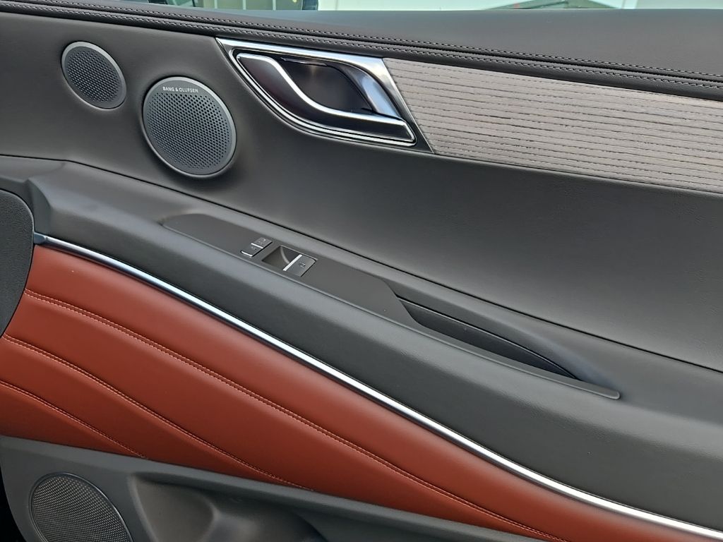 Thumbnail: 2026 Genesis GV80 - 21