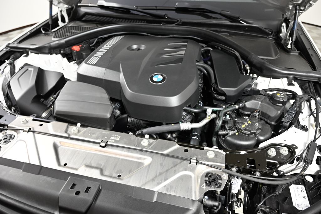 Thumbnail: 2025 BMW 3 Series - 27