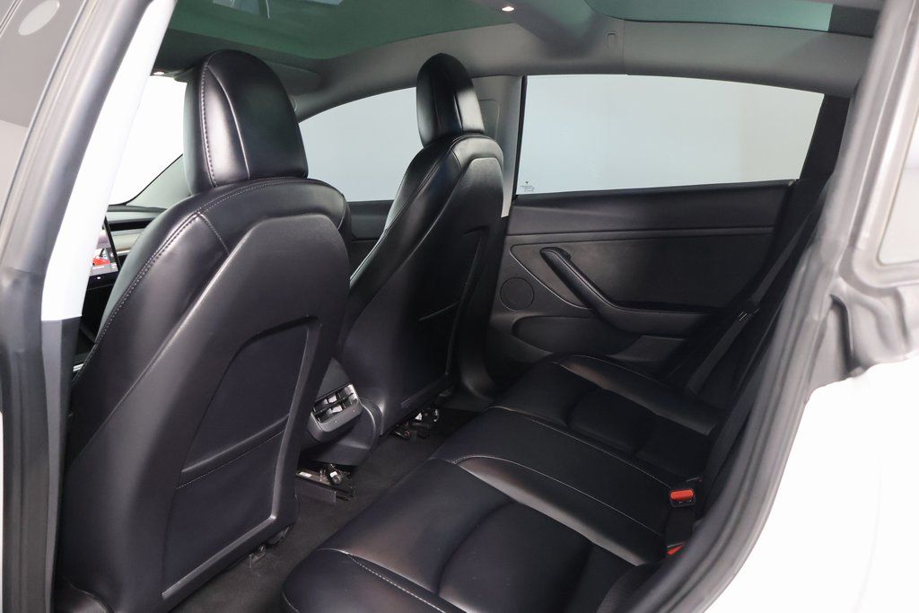 Thumbnail: 2023 Tesla Model 3 - 11