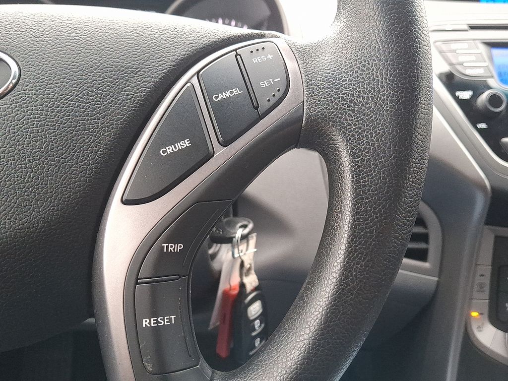 Thumbnail: 2013 Hyundai Elantra - 21