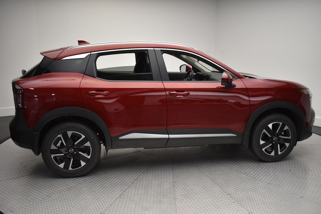 Thumbnail: 2025 Nissan Kicks - 4