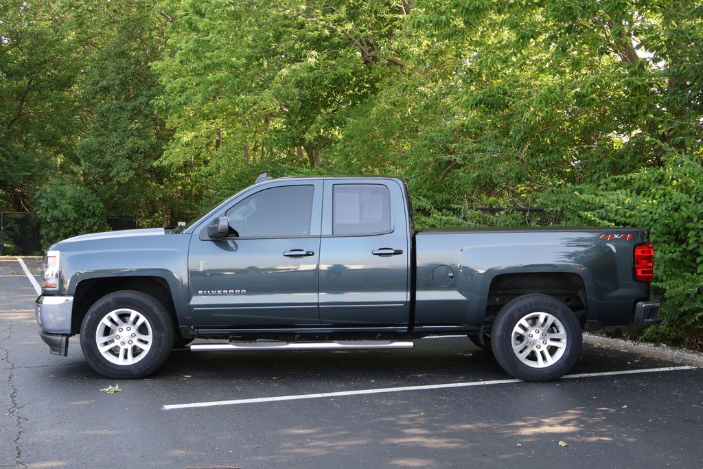 Thumbnail: 2018 Chevrolet Silverado 1500 - 4