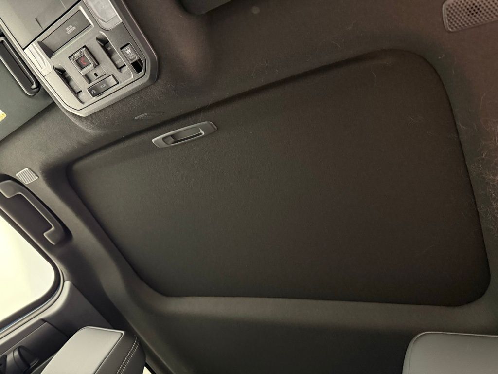 Thumbnail: 2025 Toyota 4Runner - 18