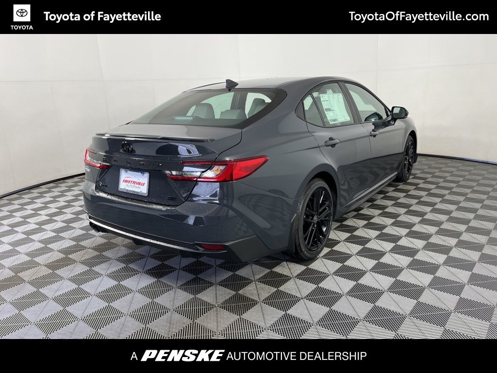 2025 Toyota Camry SE 15