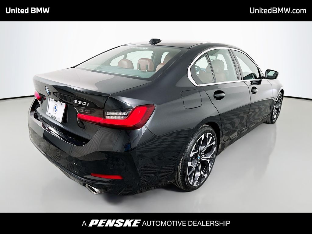 Thumbnail: 2025 BMW 3 Series - 5