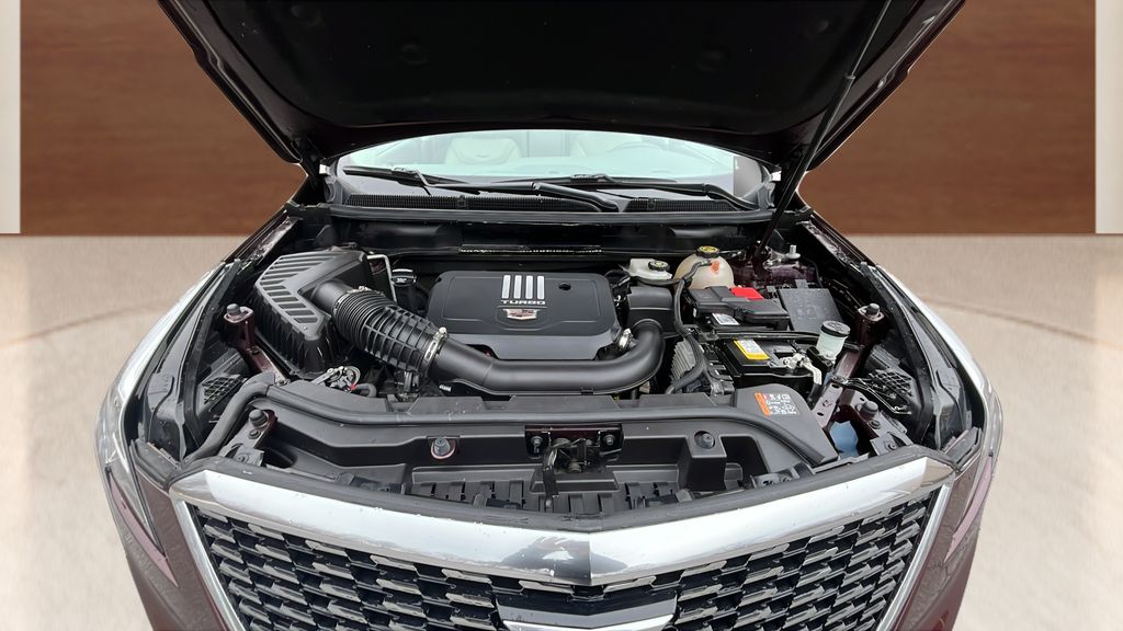 used 2023 Cadillac XT5 car, priced at $30,500