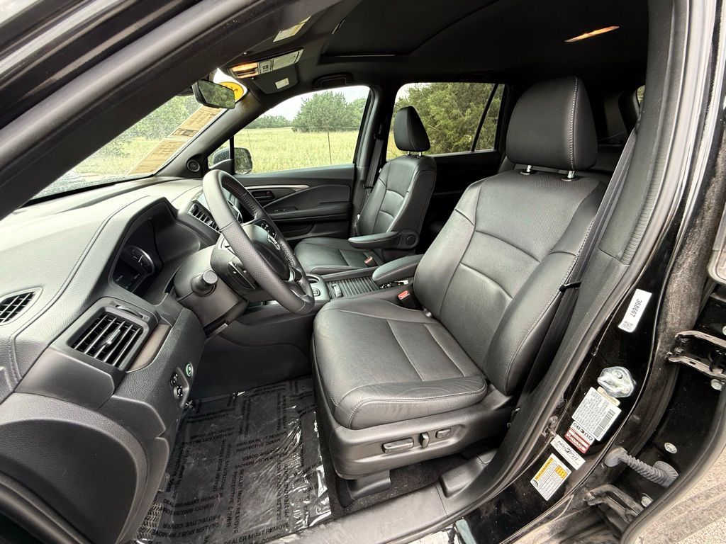 Thumbnail: 2022 Honda Passport - 11