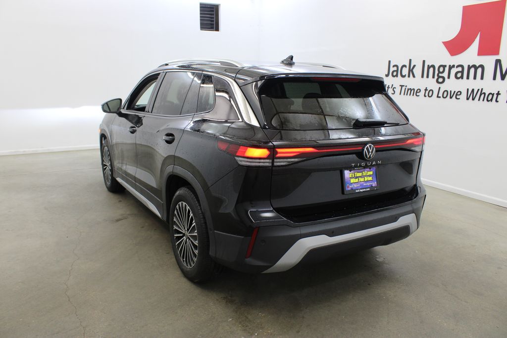 new 2026 Volkswagen Tiguan car