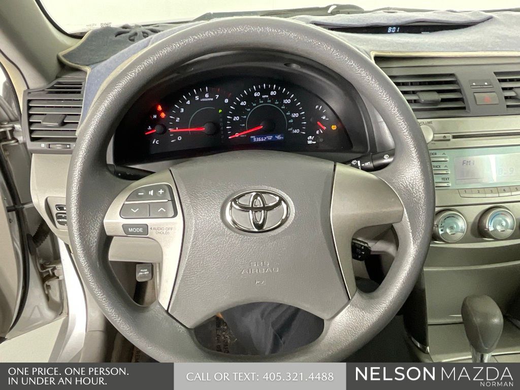 Used 2008 Silver Toyota LE image 43
