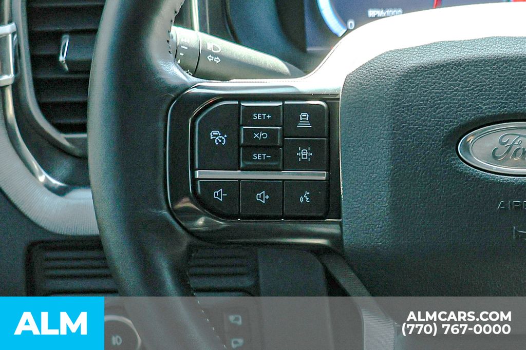 Used 2025 Black Ford Platinum image 33