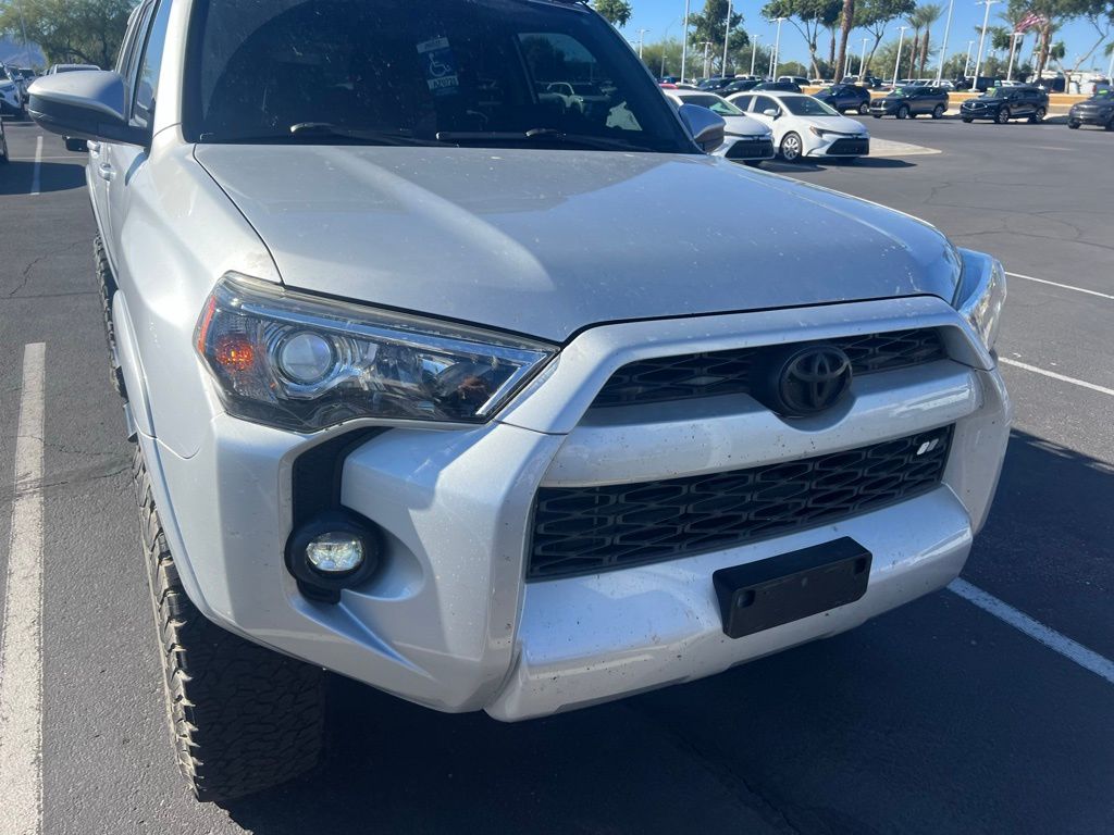 Thumbnail: 2019 Toyota 4Runner - 8
