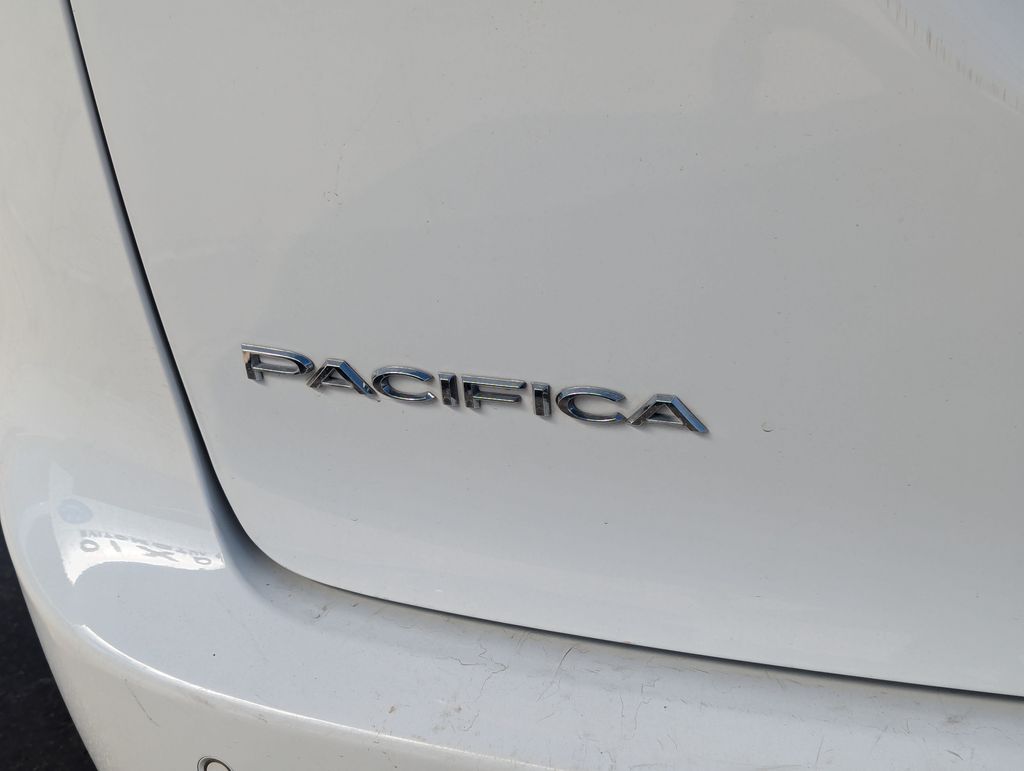 2021 Chrysler Pacifica Touring L 5